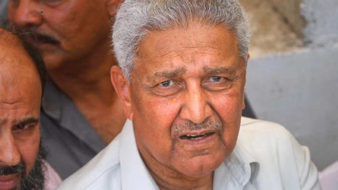 Pakistan'ın nükleer bilimcisi: Dr. Abdul Kadir Han