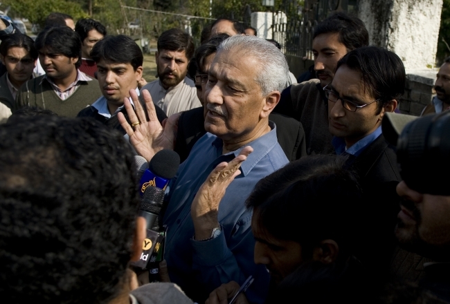 Pakistan'ın nükleer bilimcisi: Dr. Abdul Kadir Han