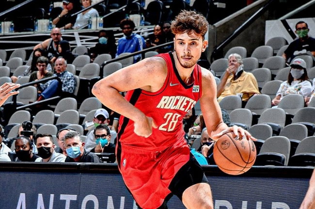 Furkan 22 sayı attı Philadelphia 76ers sezona galibiyetle başladı