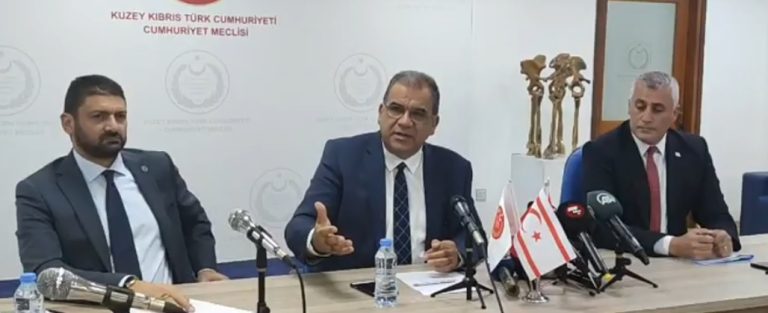 Başbakan Sucuoğlu ekonomik önlemlerle ilgili basın toplantısı yaptı