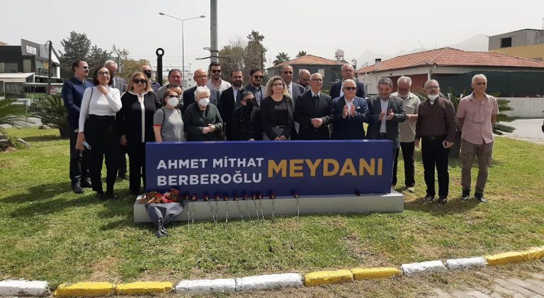 Girne’de bir meydana Berberoğlu’nun adı verildi