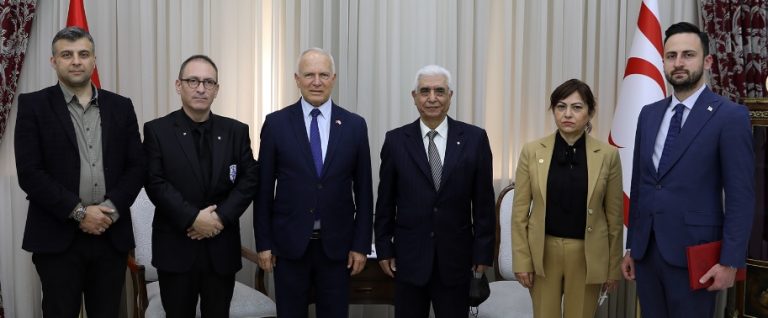 Töre,Kıbrıs Türk Mavi Vatan Derneği heyetini kabul etti