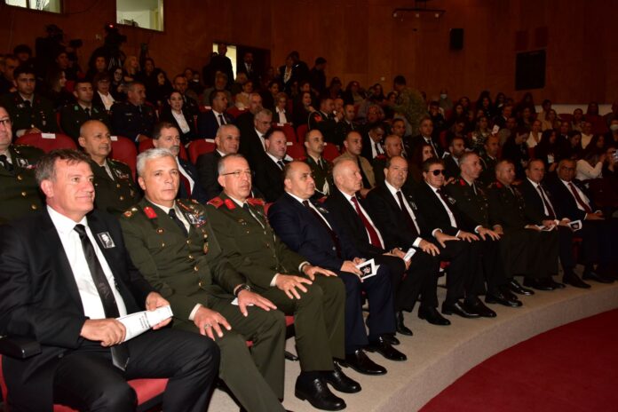 akm-ataturk-anma-toreni-1-huseyin-sayil.jpg