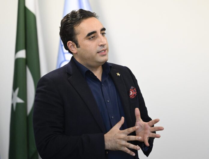 pakistandan-zerdari-scaled.jpg