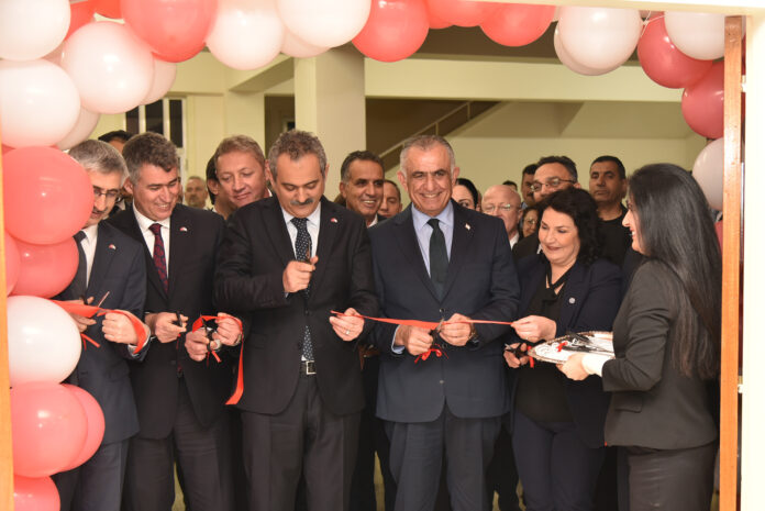 acik-ogretim-fakultesi-e-sinav-sistemi-merkezi-acildi-1-so.jpg