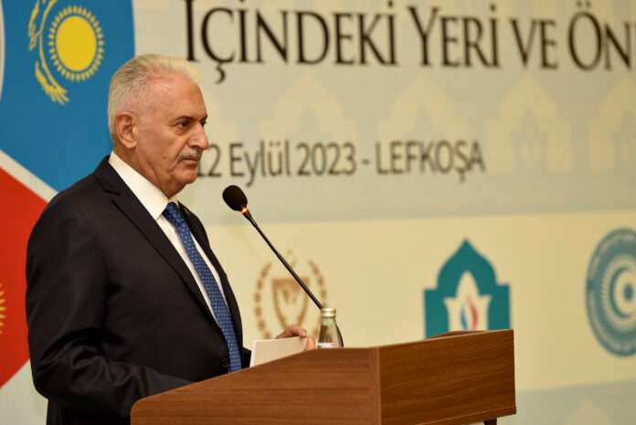 kktcnin-turk-dunyasi-entegrasyonu-icindeki-yeri-ve-onemi-konulu-panel-yapildi-4-so.jpg