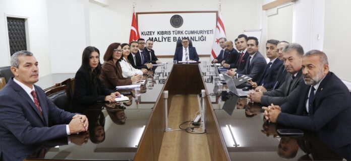 maliye-bakani-berova-muhasebat-genel-muduru-gurkan-ve-heyetini-kabul-etti-1-.jpg