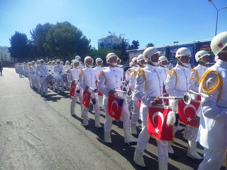 MSÜ Deniz Astsubay Meslek Yüksek Okulu öğrencileri Gazimağusa Limanı’nı ziyaret ediyor