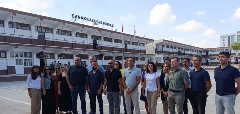 KTOEÖS, Gazimağusa Çanakkale Ortaokulu ve Namık Kemal Lisesi’nde açıklama yaptı