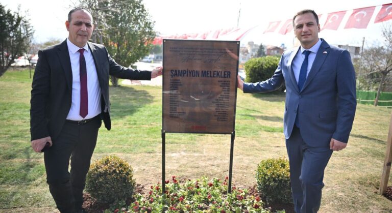 LTB Başkanı Harmancı, Bornova Belediyesi’nin “KKTC Parkı” açılışına katıldı