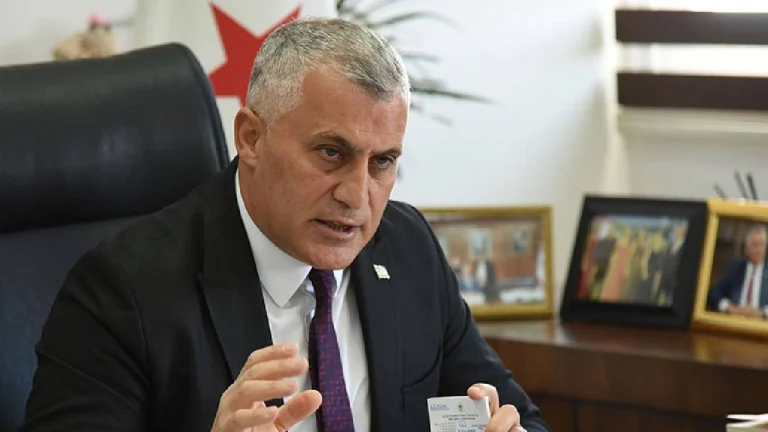 Ekonomi ve Enerji Bakanı  Amcaoğlu akaryakıt ürünlerine yapılan fiyat artışını değerlendirdi:“Fiyatları artırmamak için politikalar üretiyoruz”