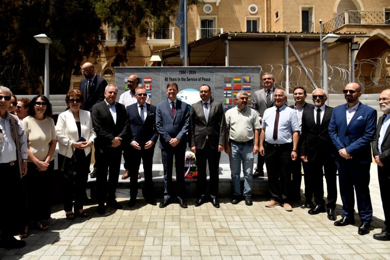 Türk ve Rum siyasi parti toplantıları 36 yaşında..