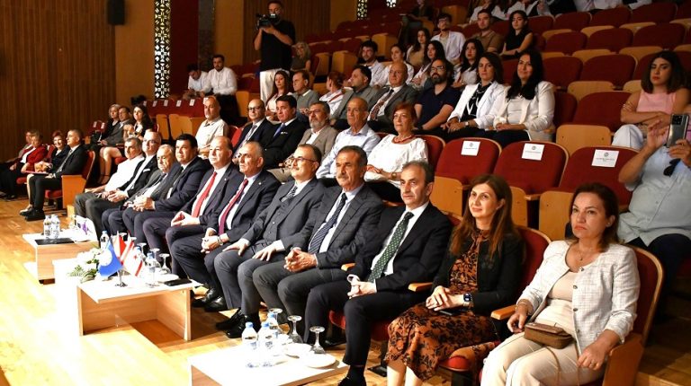 DAÜ-MÜ Uluslararası Ortak Tıp Programı Akreditasyon Belgesi’ni aldı
