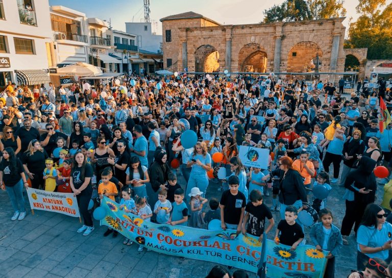 Dünya Çocuk Günü Gazimağusa Kaleiçi’nde kutlandı