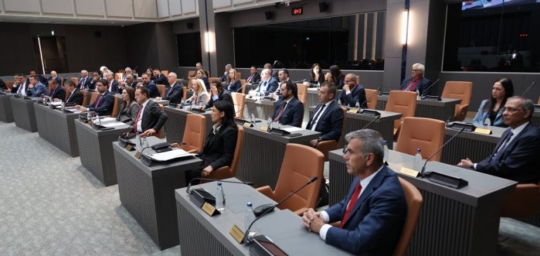 Genel Kurul da güncel konuşmalar yapılıyor