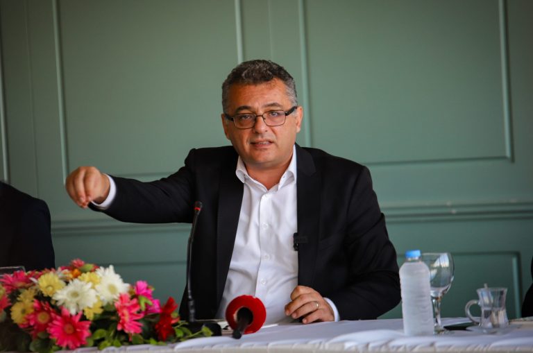 Erhürman: “Cumhurbaşkanlığı dünyaya açılan en temel penceremizdir ve o pencereyi kullanmalıyız”