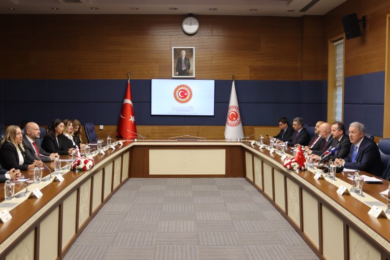 Meclis heyeti, TBMM Milli Savunma Komisyonu ile görüştü