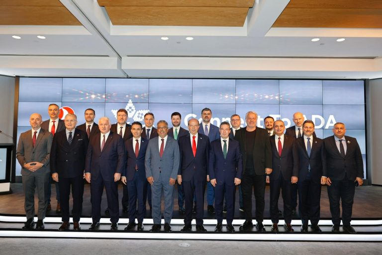Cumhurbaşkanı Tatar, İstanbul’da THY Genel Merkezi’ni ziyaret etti