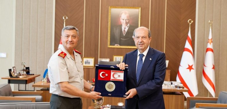Cumhurbaşkanı Tatar, Tümgeneral Görgülü’yü kabul etti