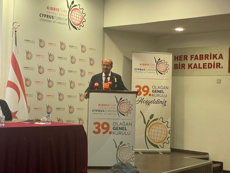 Cumhurbaşkanı Tatar: Ülkeye yatırım yapın, istihdam sağlayın